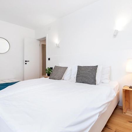 Modern And Cozy Apartments Salt & Pepper In Heart Of 로비니 외부 사진