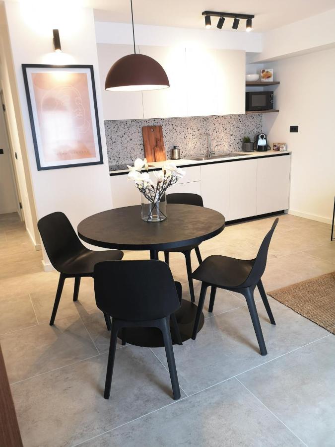 Modern And Cozy Apartments Salt & Pepper In Heart Of 로비니 외부 사진