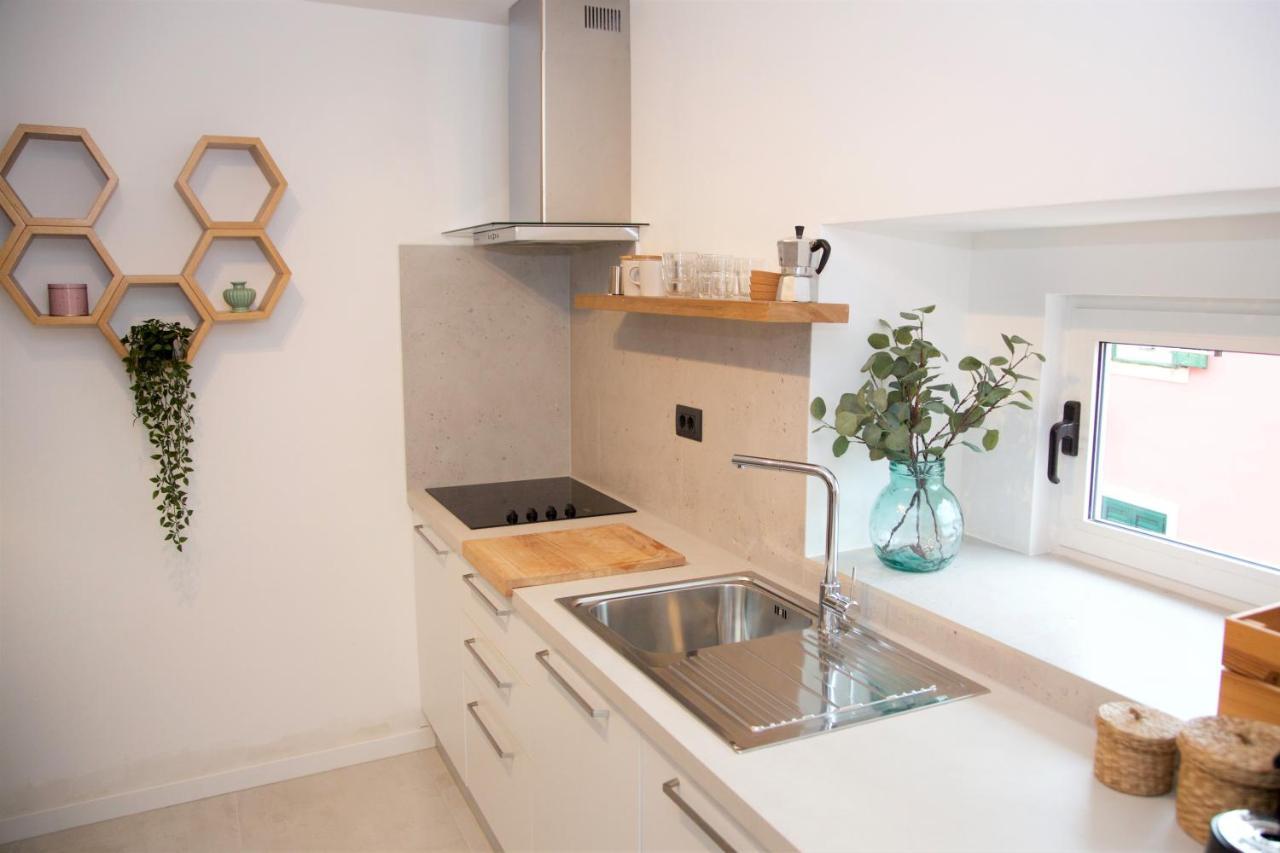 Modern And Cozy Apartments Salt & Pepper In Heart Of 로비니 외부 사진