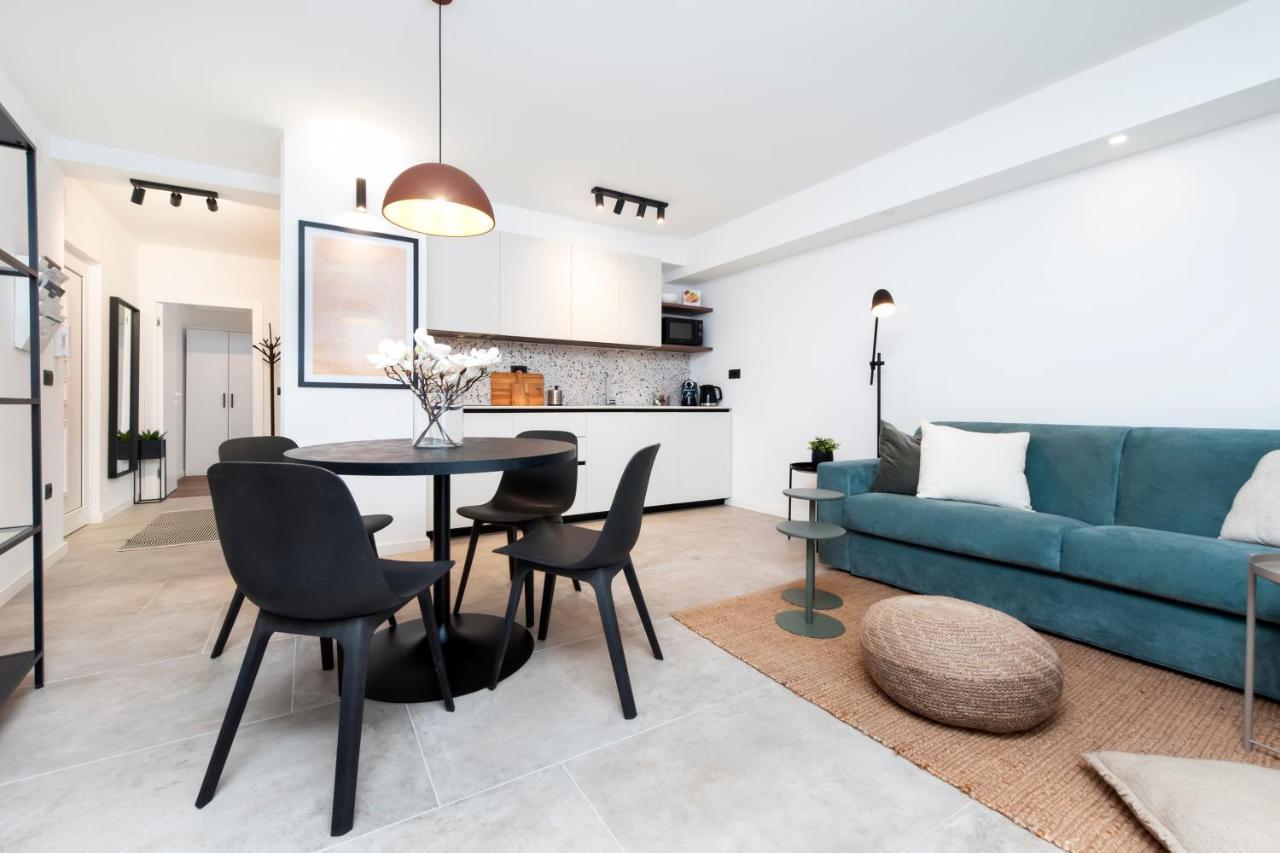 Modern And Cozy Apartments Salt & Pepper In Heart Of 로비니 외부 사진