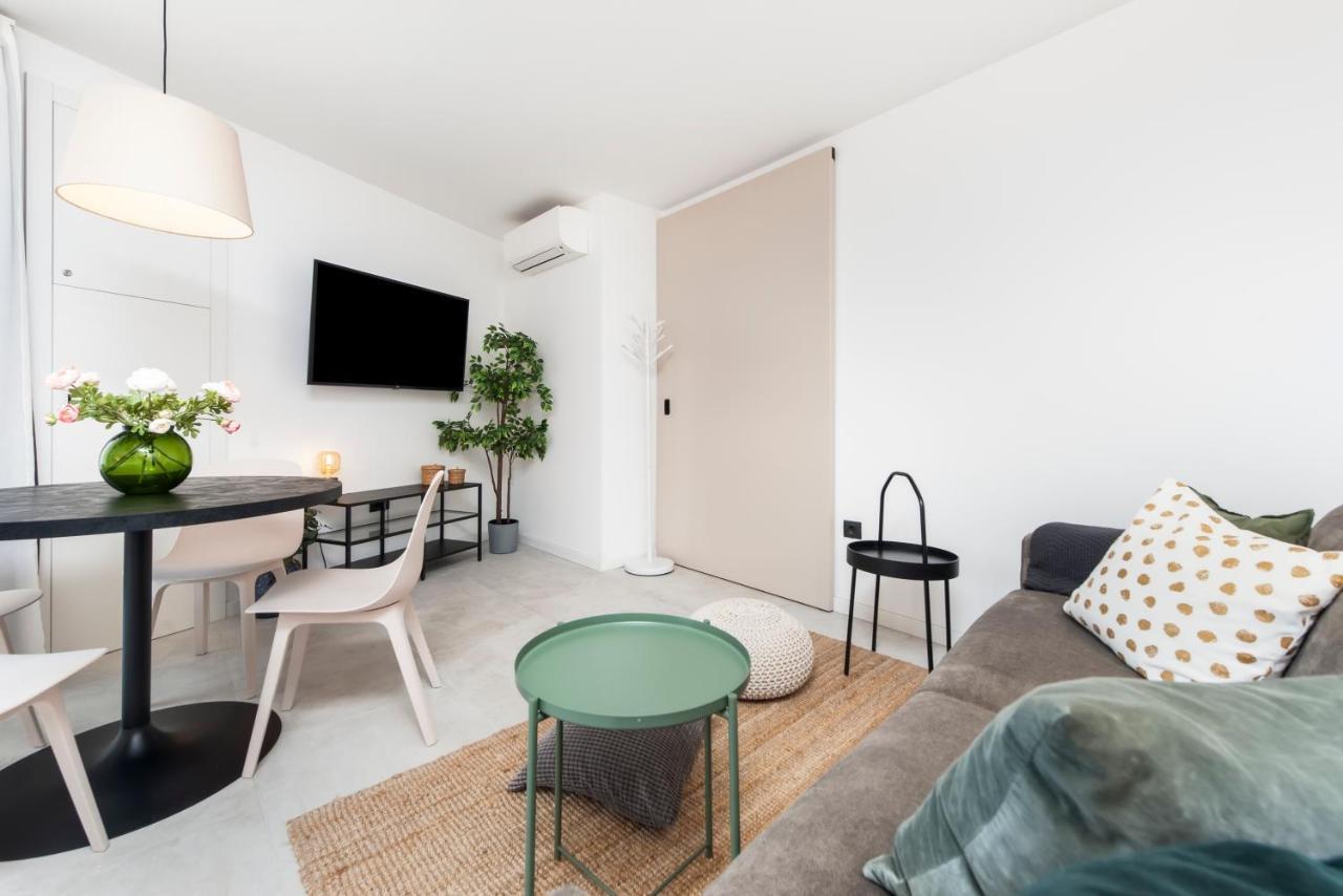 Modern And Cozy Apartments Salt & Pepper In Heart Of 로비니 외부 사진