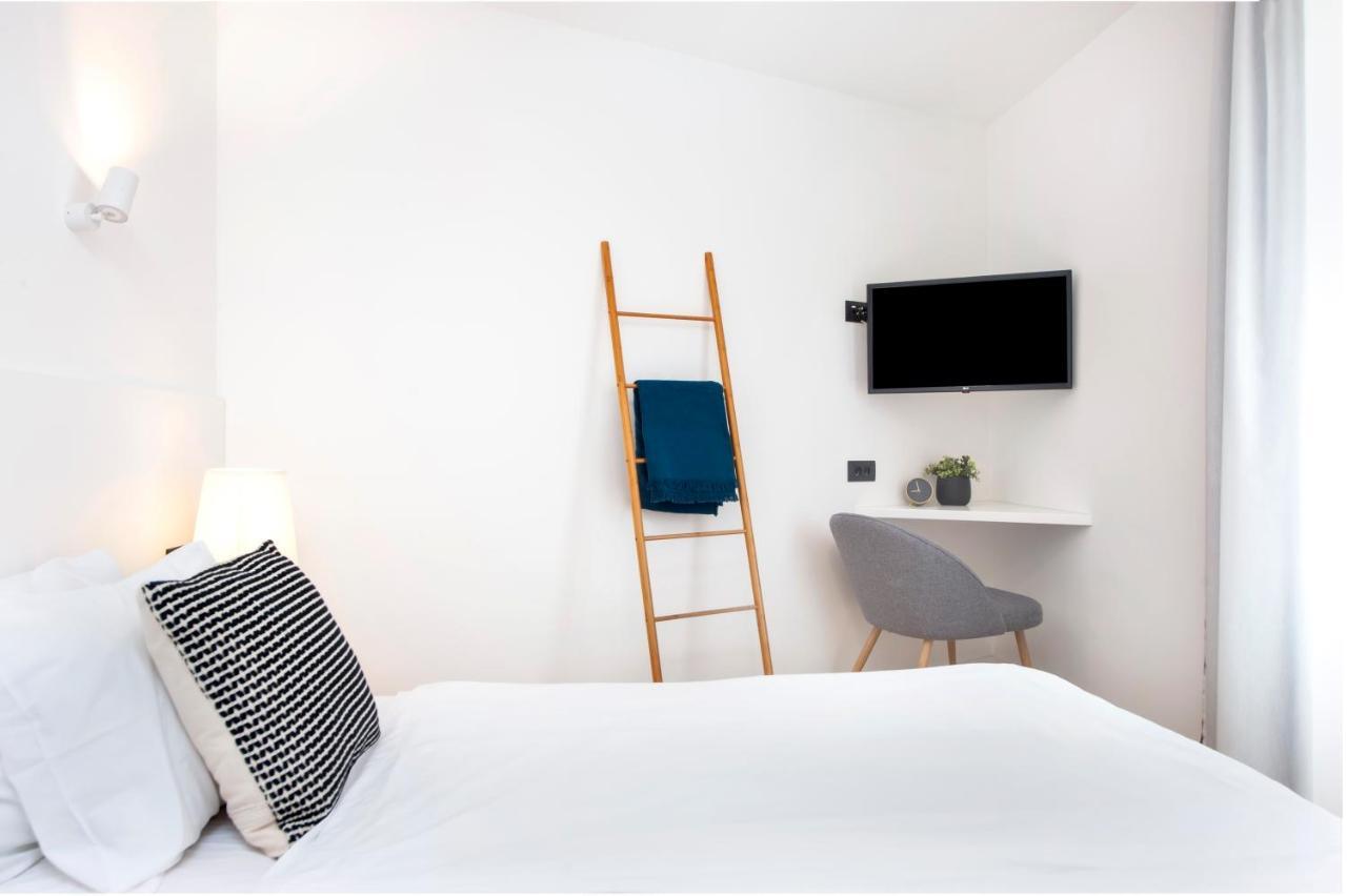 Modern And Cozy Apartments Salt & Pepper In Heart Of 로비니 외부 사진