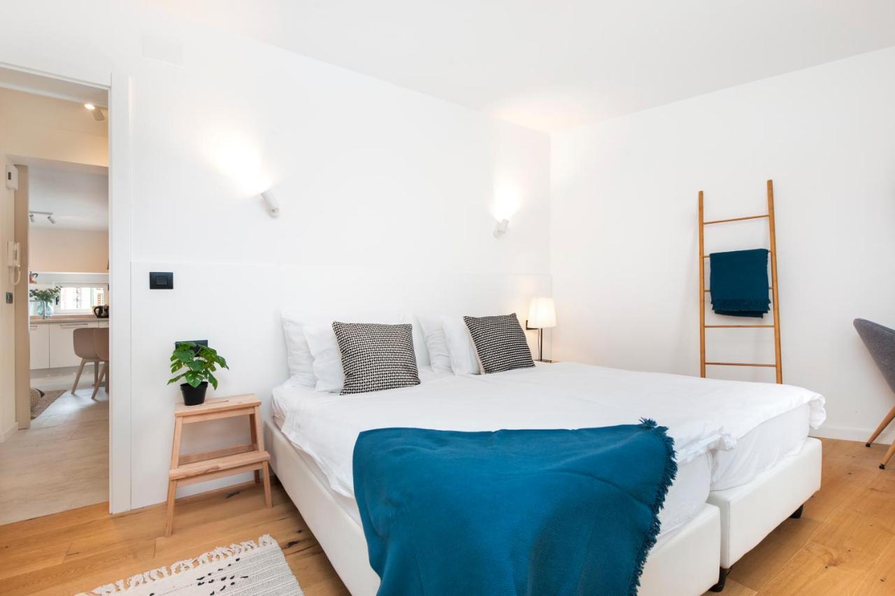 Modern And Cozy Apartments Salt & Pepper In Heart Of 로비니 외부 사진
