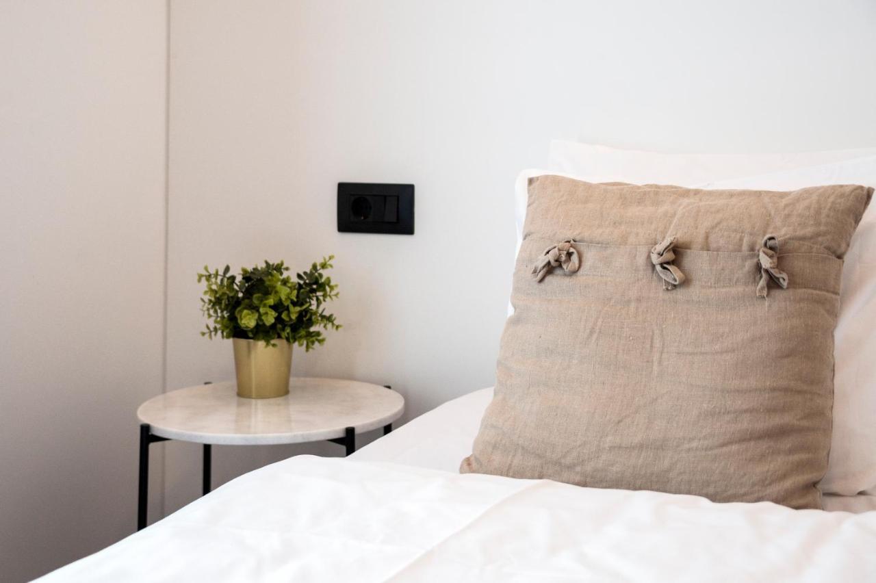Modern And Cozy Apartments Salt & Pepper In Heart Of 로비니 외부 사진