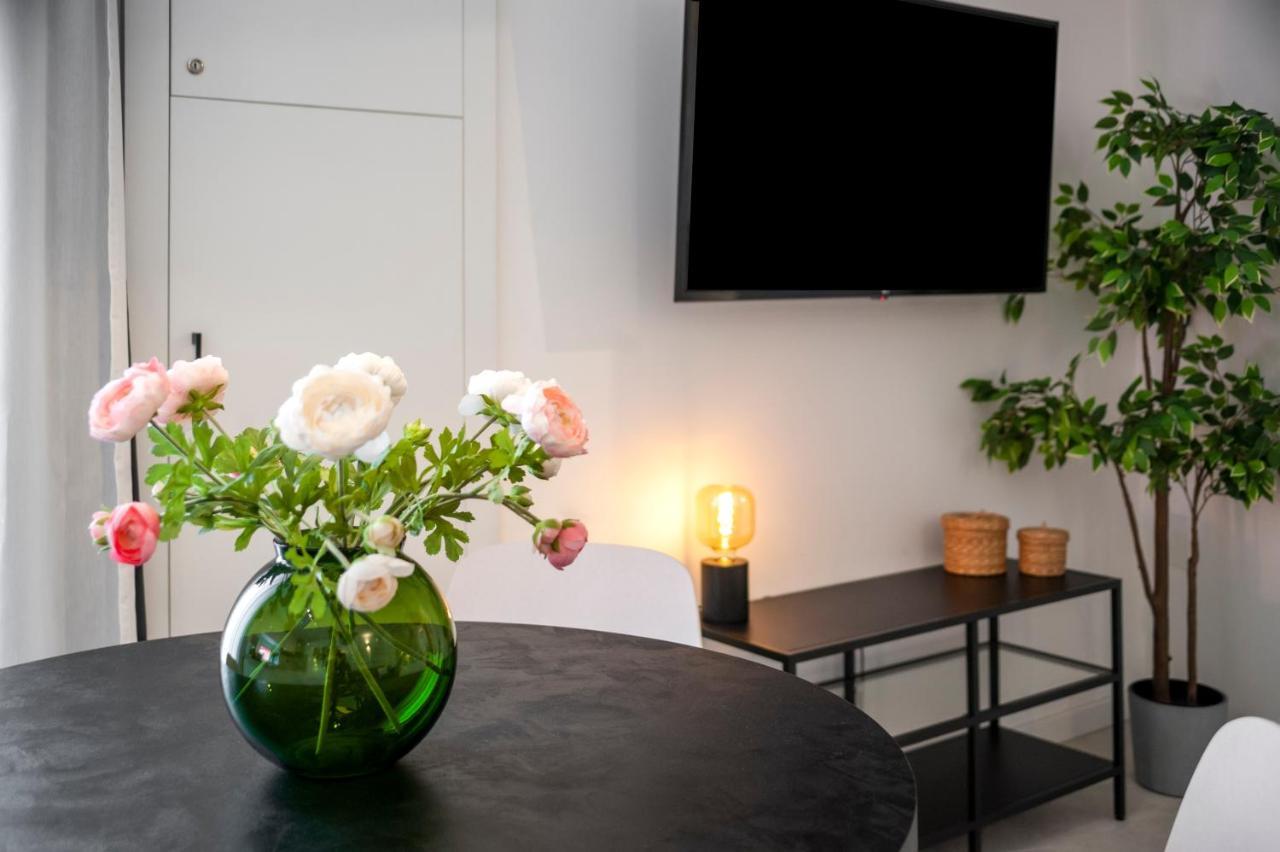 Modern And Cozy Apartments Salt & Pepper In Heart Of 로비니 외부 사진